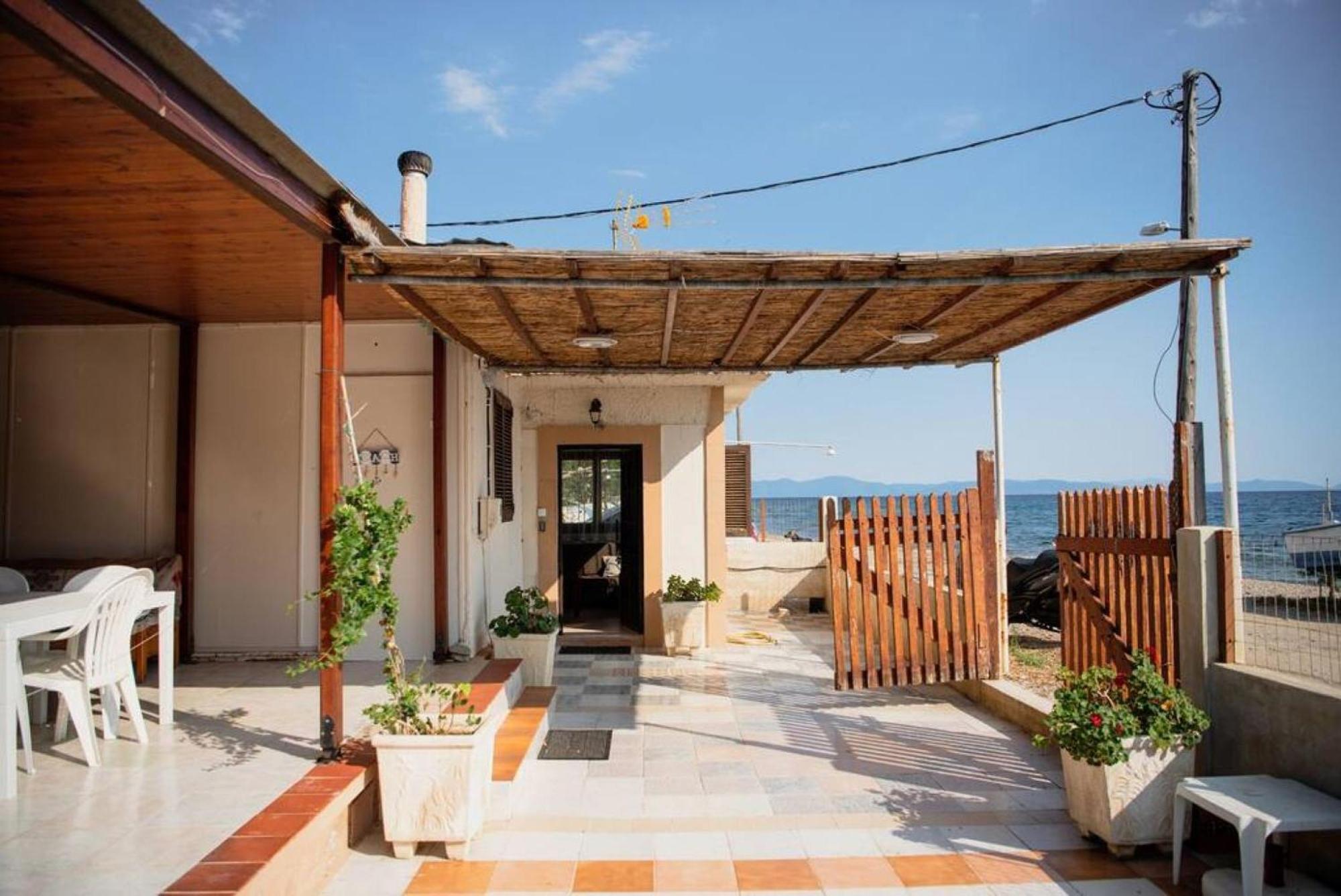 Karnagio Seafront In Agria Villa Kato Lekhonia Exterior photo
